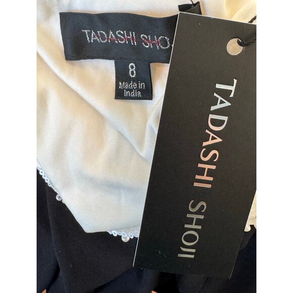 REBA EMBELLISHED CAPE OVERLAY GOWN. Size 8 - Picture 10 of 11